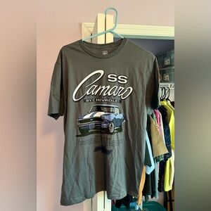 Chevy SS Camaro Men’s Gray Large Short Sleeve Tshirt. NWT